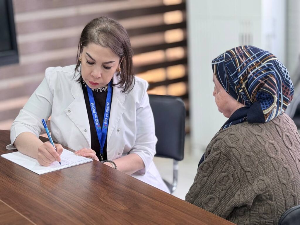 إجراء الفحص الطبي الدوري في حي أولمازور