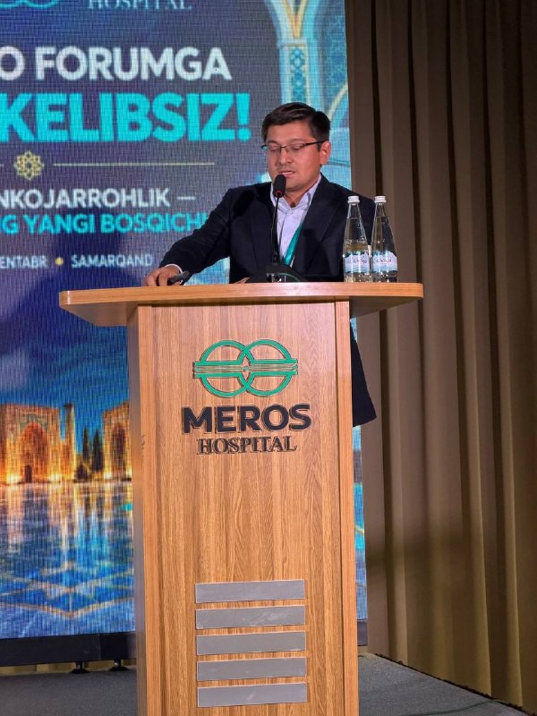 Semerkant'ta robotik onkocerrahi konferansı: robot yardımlı total mezorektal eksizyon sunumu